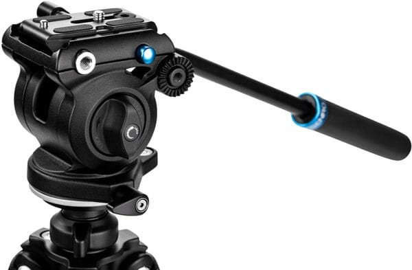 Benro S2PRO Flat Base Fluid Video Head - Camera and Gears