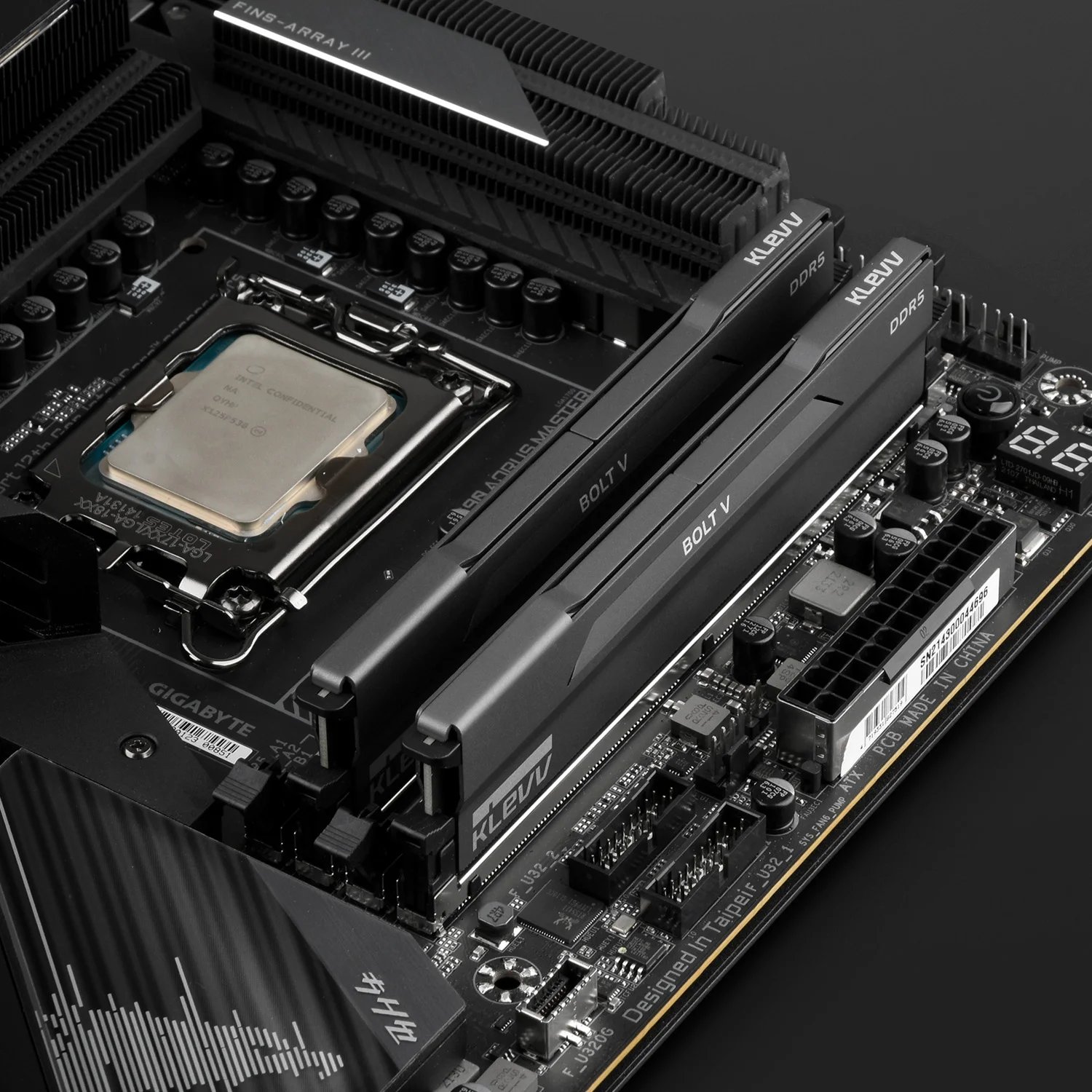 Klevv Bolt V 32GB Kit 16GBx2 DDR5-6400 CL30 Intel XMP 3.0 & AMD