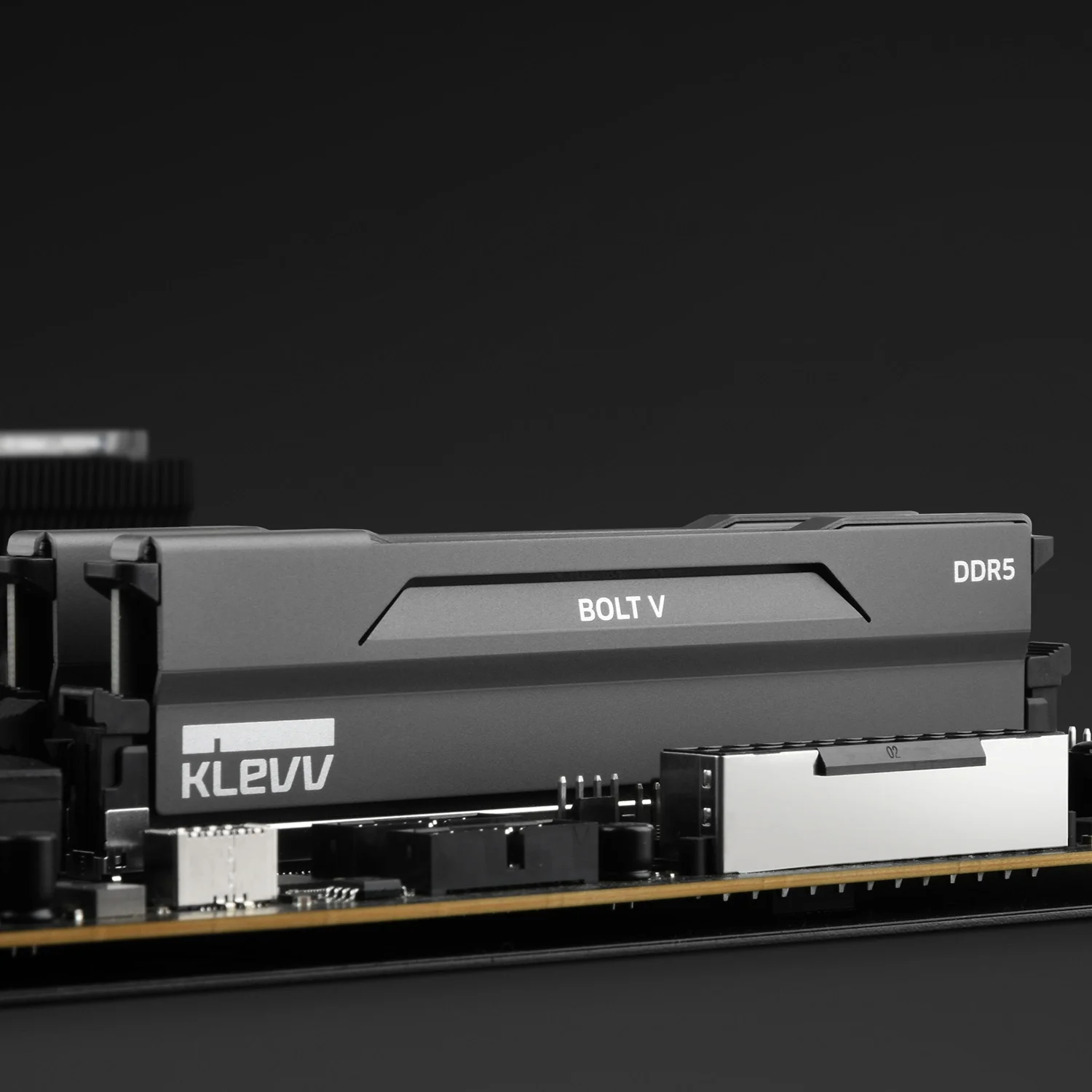 Klevv Bolt V 32GB Kit 16GBx2 DDR5-6400 CL30 Intel XMP 3.0 & AMD